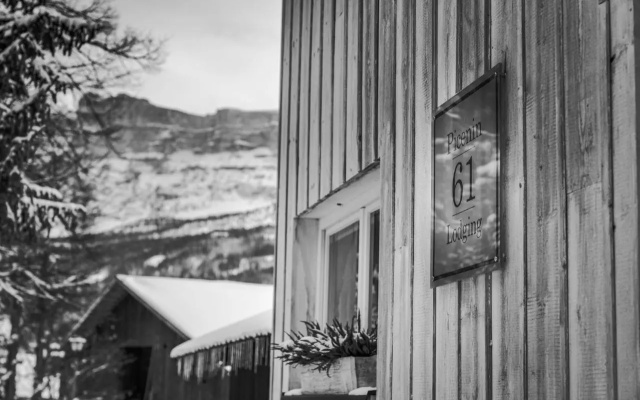 Picenin 61 Lodging