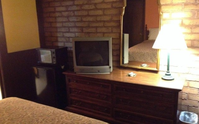 Red Roof Inn Monroe