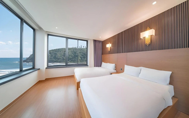 Two-Y-Hotel
