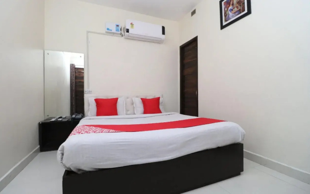 OYO Flagship 70228 Hotel Green Tower