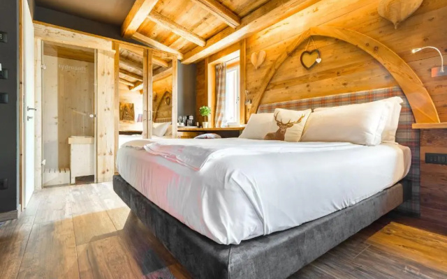 John Luxury Suites