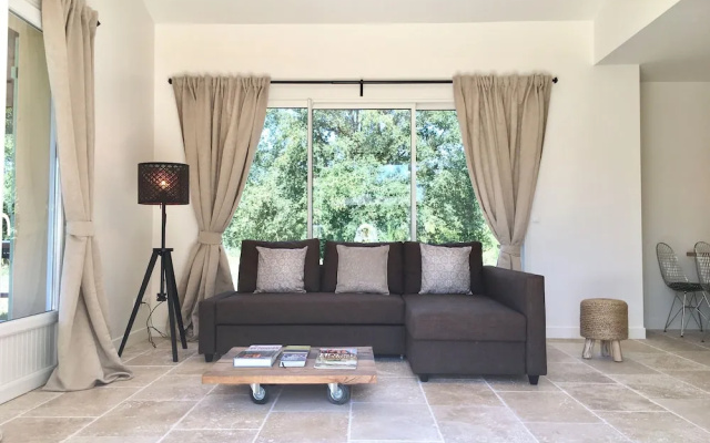 Villa 121