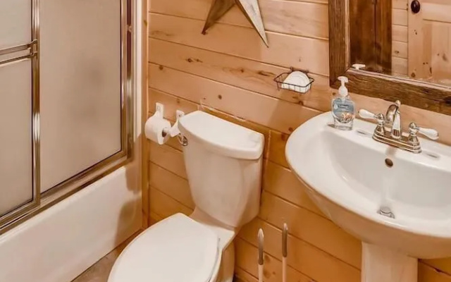 Ridgecrest Hideaway