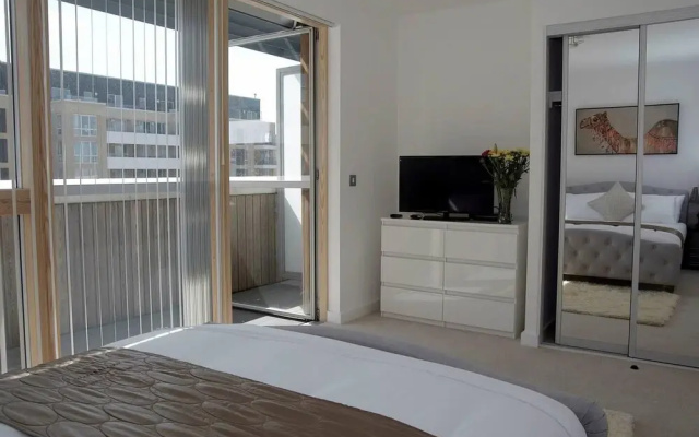 East Central London - Sleeps 6 - Pet Friendly
