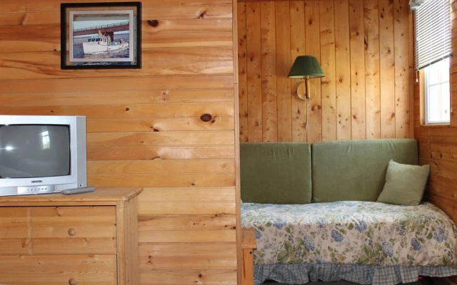 Parkside Cottages and Suites