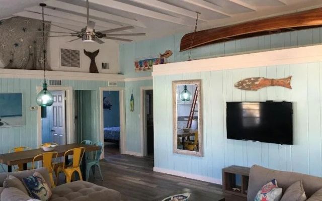 Beach House Hotel