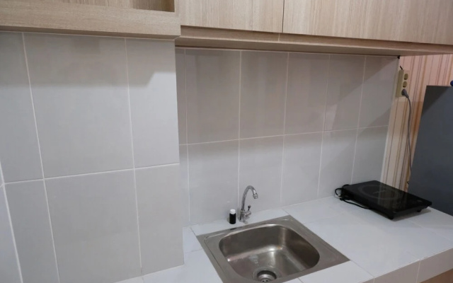 Cozy Minimalist Studio Apartement At Bale Hinggil