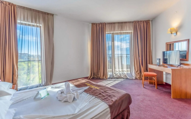 Prestige Grand Hotel and Aquapark