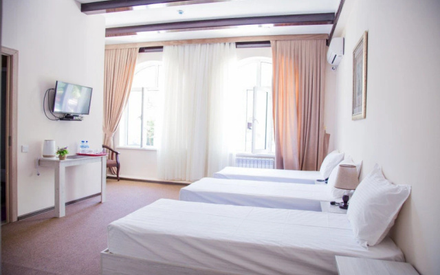 Continent Hotel