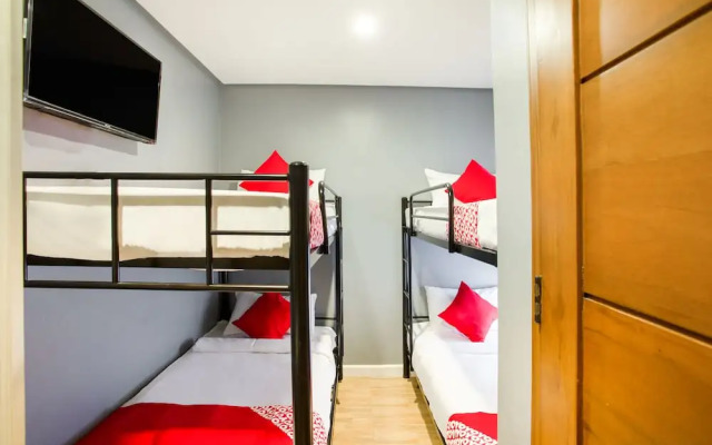 OYO 521 Bacaca Suites
