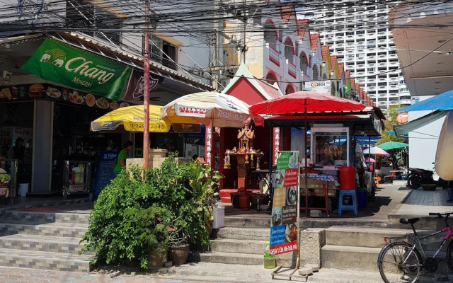 Ons Moeder Restaurant & Guesthouse - 3 (50 meters to the beach)