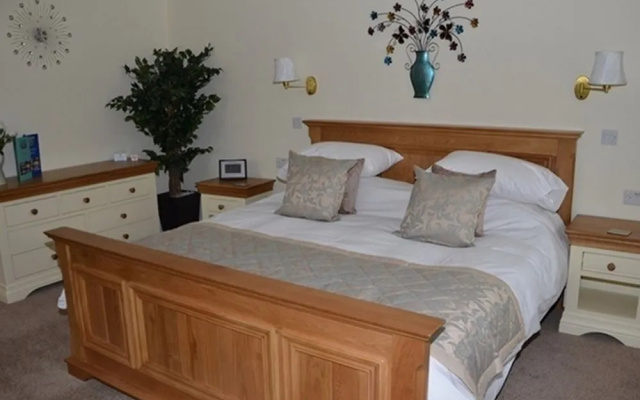The Boatside Inn