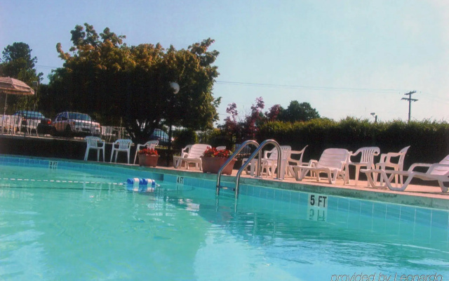 Americas Best Value Inn - Shelby