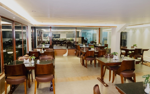The Royal Garden Hotel Ltd.