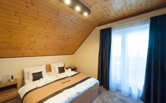 Bier-Lak Apartman House 71