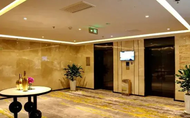 Zhuo Ruiyunrui Hotel