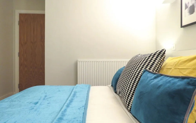Tudors eSuites Birmingham Apartments Jewellery Quarter