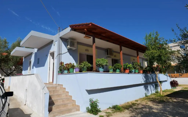 Stela Apartments