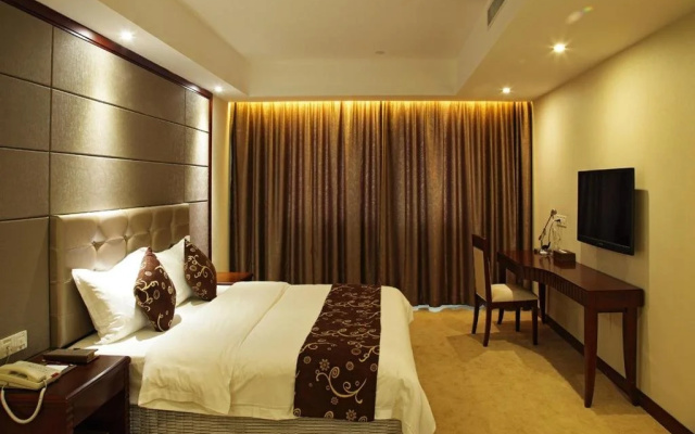 Jollies International Hotel