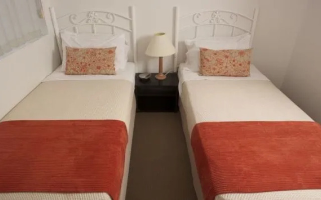 Latitude 16 Sunseeker Holiday Apartments