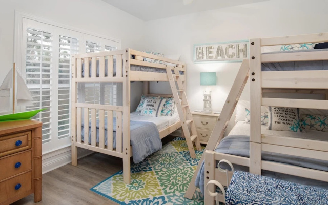 Sea Pearl (S) - 4BR 4.5BA - (13)
