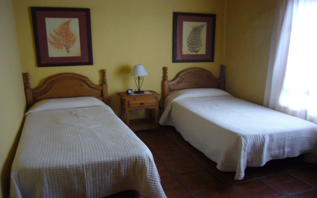 Casas Rurales Los Almendreros - Los Perales