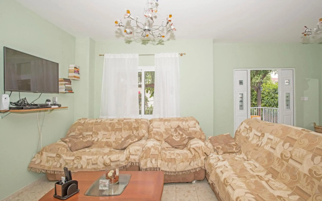 Nissi Maria Villa