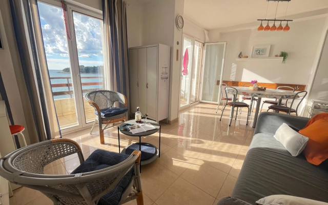 Apartment Marijana With a sea View