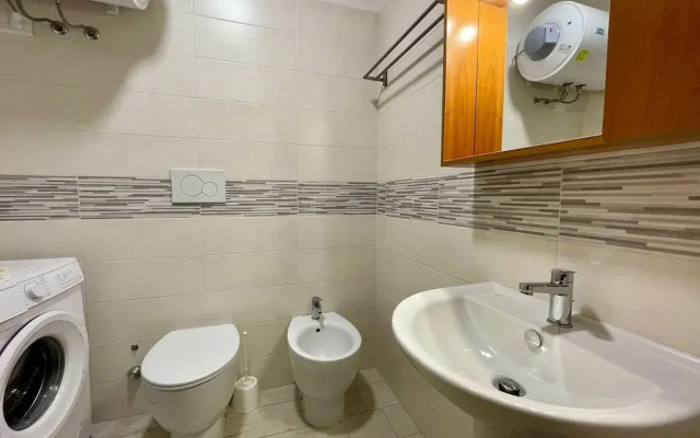 Comfy Flat With Balcony-beahost