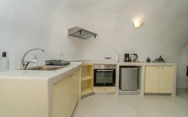 Santorini Fira Oasis