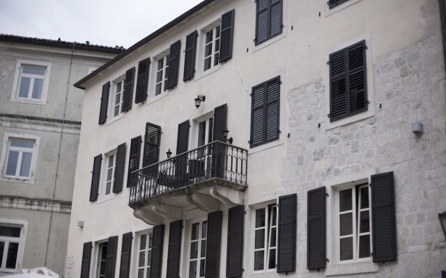 Boutique Hotel Astoria вид на фасад