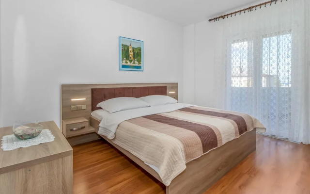 Stunning Apartment in Selce With Wifi and 2 Bedrooms
