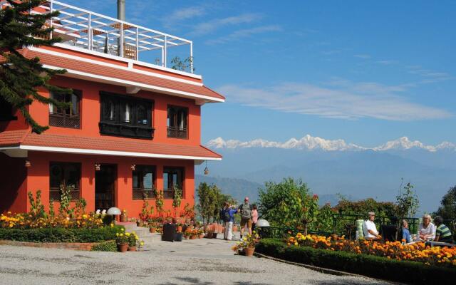 Отель Dhulikhel Lodge Resort Непал, Дхуликхел - отзывы, цены и фото номеров - забронировать отель Dhulikhel Lodge Resort онлайн вид на фасад