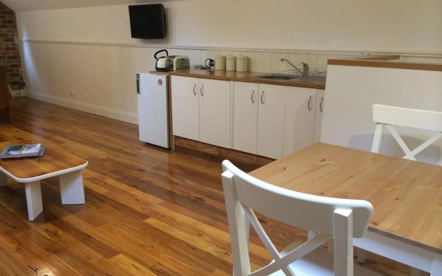 Jan Juc Bed & Breakfast - Rental Accomodation Service