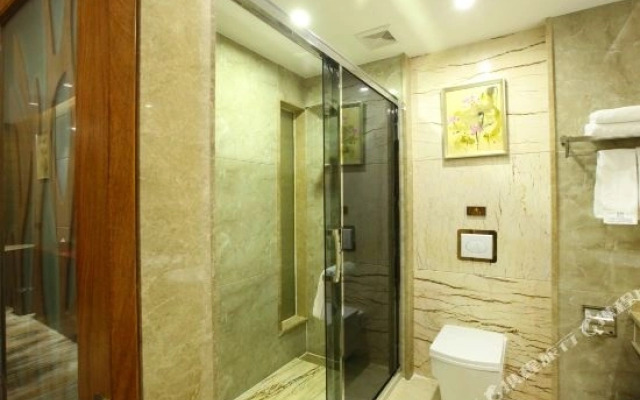 Romantic Hotel (Foshan Jinsha Zhou Jinbo Tiandi Plaza Branch)