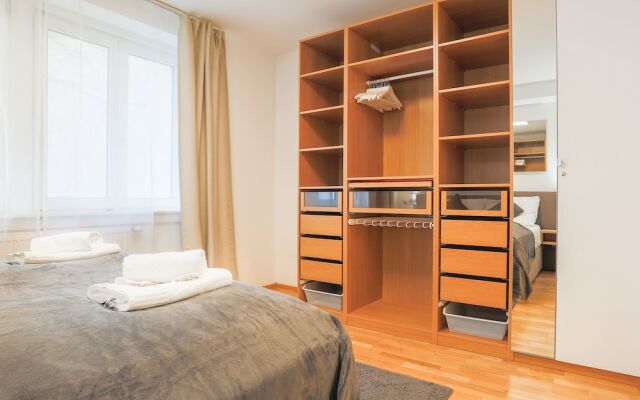 Отель SKY9 Apartments Margareten Австрия, Вена - отзывы, цены и фото номеров - забронировать отель SKY9 Apartments Margareten онлайн комната для гостей