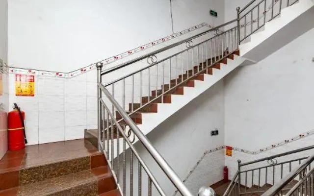 Hongshun Inn