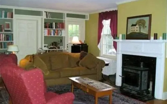1805 Phinney House