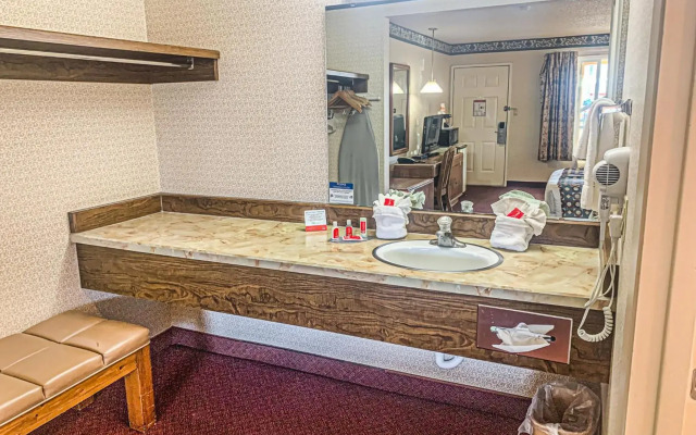 Econo Lodge Inn & Suites Winnemucca