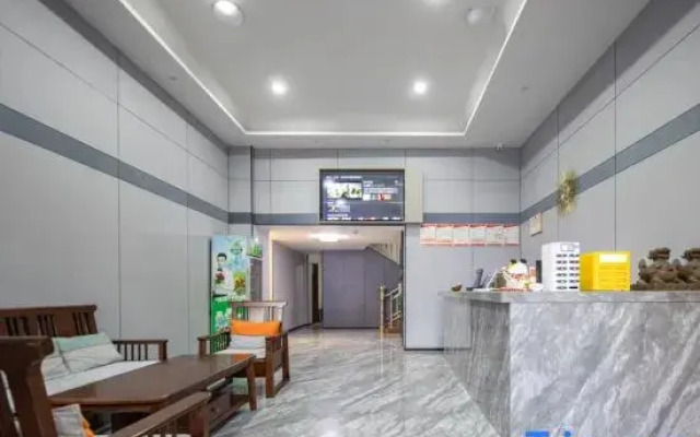 Nanbowan Smart Hotel (Lingshui Xincun Nanwan Monkey Island)