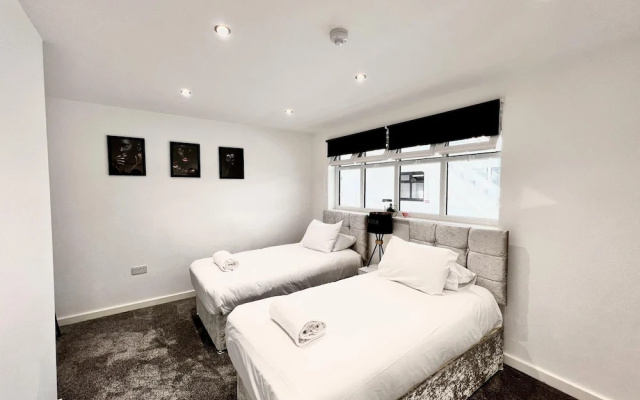 Captivating 2-bed Apartment in Liverpool