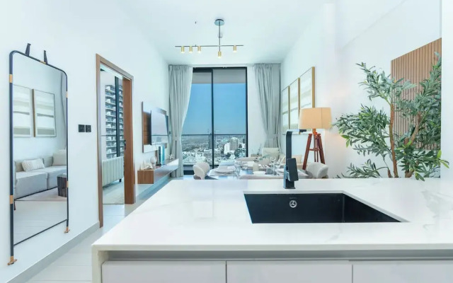 PVH - City View 1BR - Binghatti House