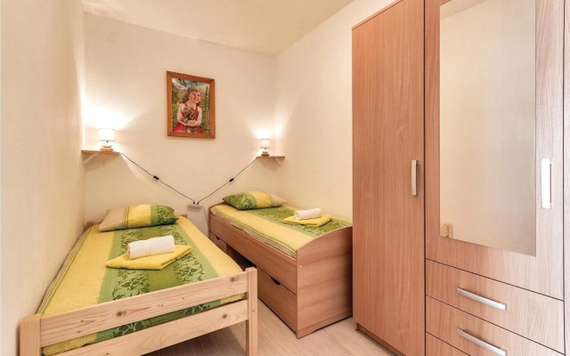 Nice Home in Krnica With Wifi and 2 Bedrooms