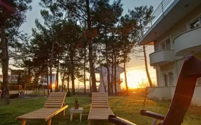 Tenedos Iskele Hotel