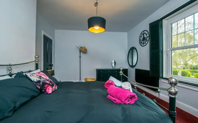 Cosy & Central 2Bd Apartment Milngavie, Glasgow