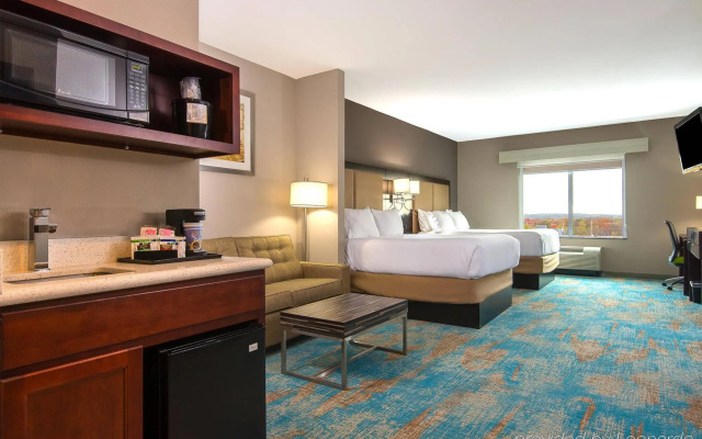 Holiday Inn Express & Suites Norwood-Boston Area by IHG