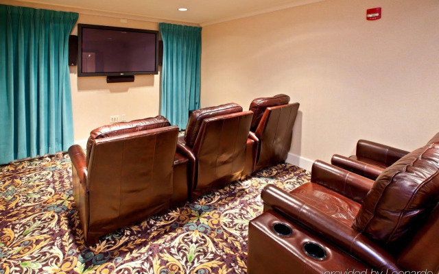 Staybridge Suites Indianapolis Downtown - Convention Center by IHG