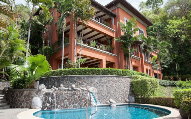 Montebello 4E 3 bdr Pool View in Los Suenos