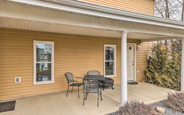 Lovely Finger Lakes Vacation Home Near Seneca Lake