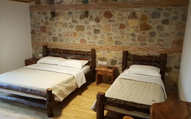 Hotel Bujtina Ollga